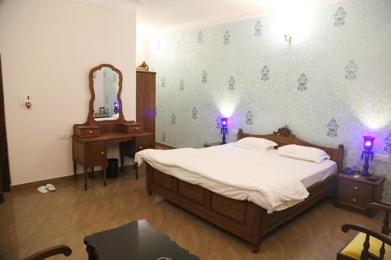 Vijaigarh Kothi - Heritage Boutique Varanasi Luaran gambar