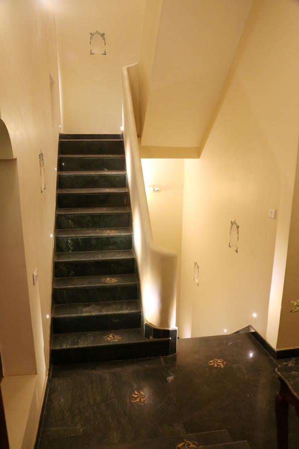 Vijaigarh Kothi - Heritage Boutique Varanasi Luaran gambar